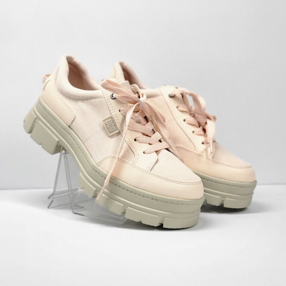 UGG women's ashton hybrid  sneaker boot Sz 9 NEW